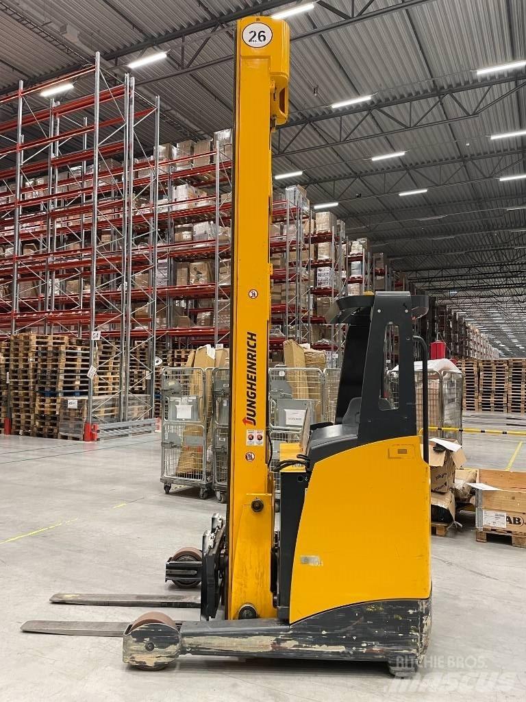 Jungheinrich ETV 216 Reach truck - depo içi istif araçları