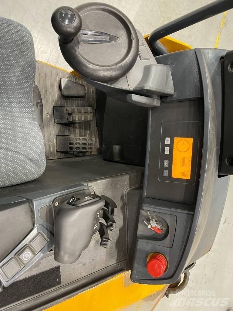 Jungheinrich ETV 216 Reach truck - depo içi istif araçları