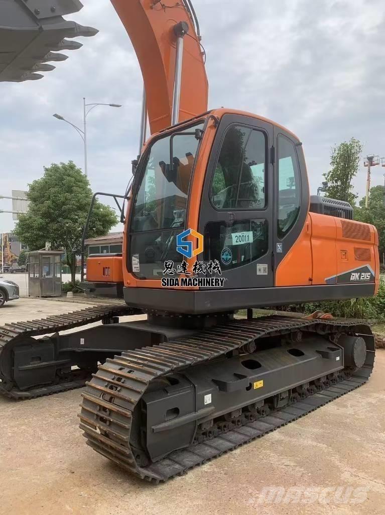 Develon DX 215 Midi ekskavatörler 7 - 12 t
