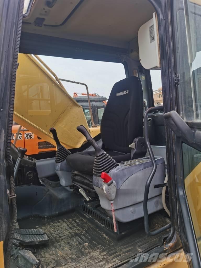Komatsu PC200-7 Paletli ekskavatörler