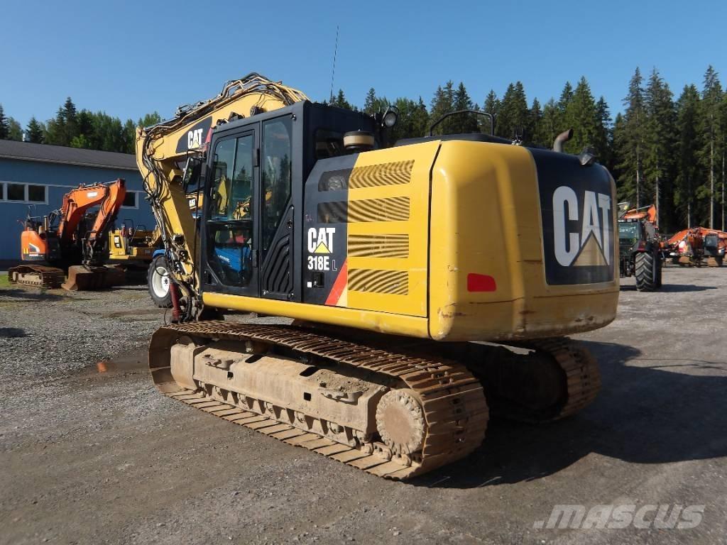 CAT 318 E L Paletli ekskavatörler