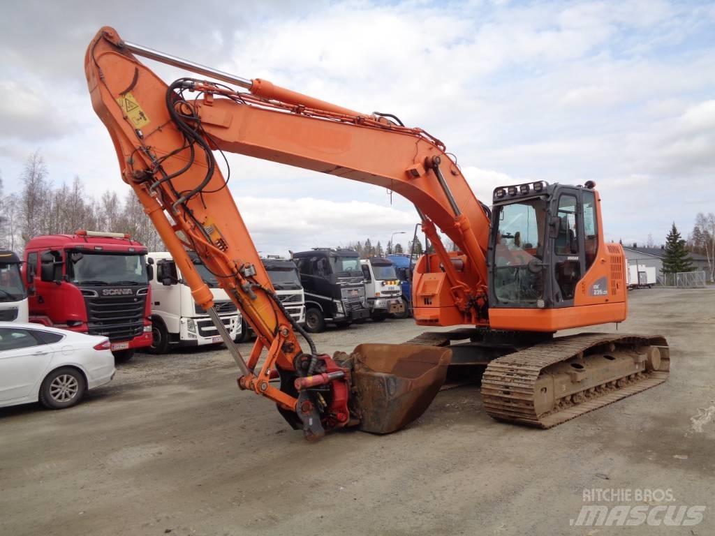 Doosan 235 LCR Paletli ekskavatörler