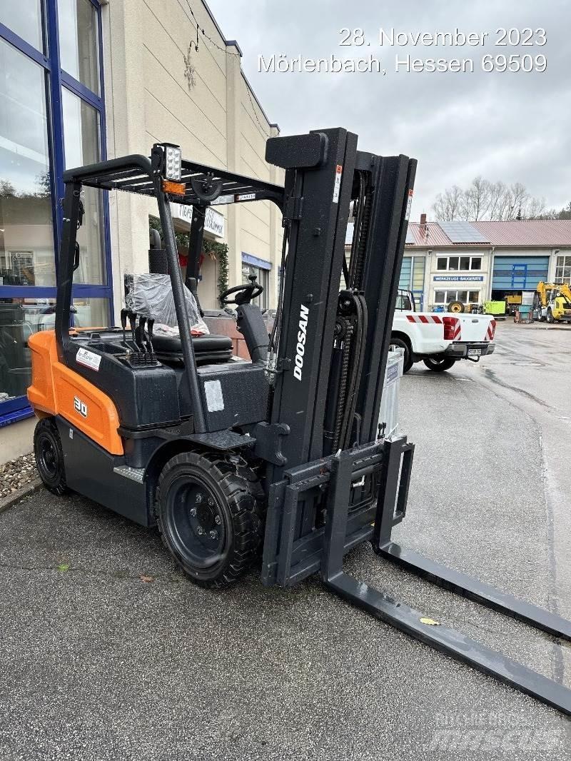 Doosan D30NXS Dizel forkliftler