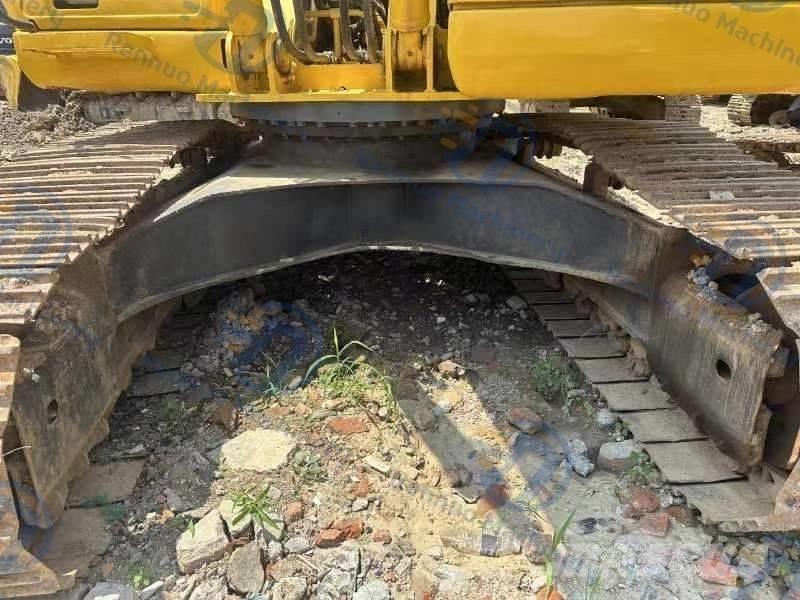 Komatsu PC220-7 Paletli ekskavatörler