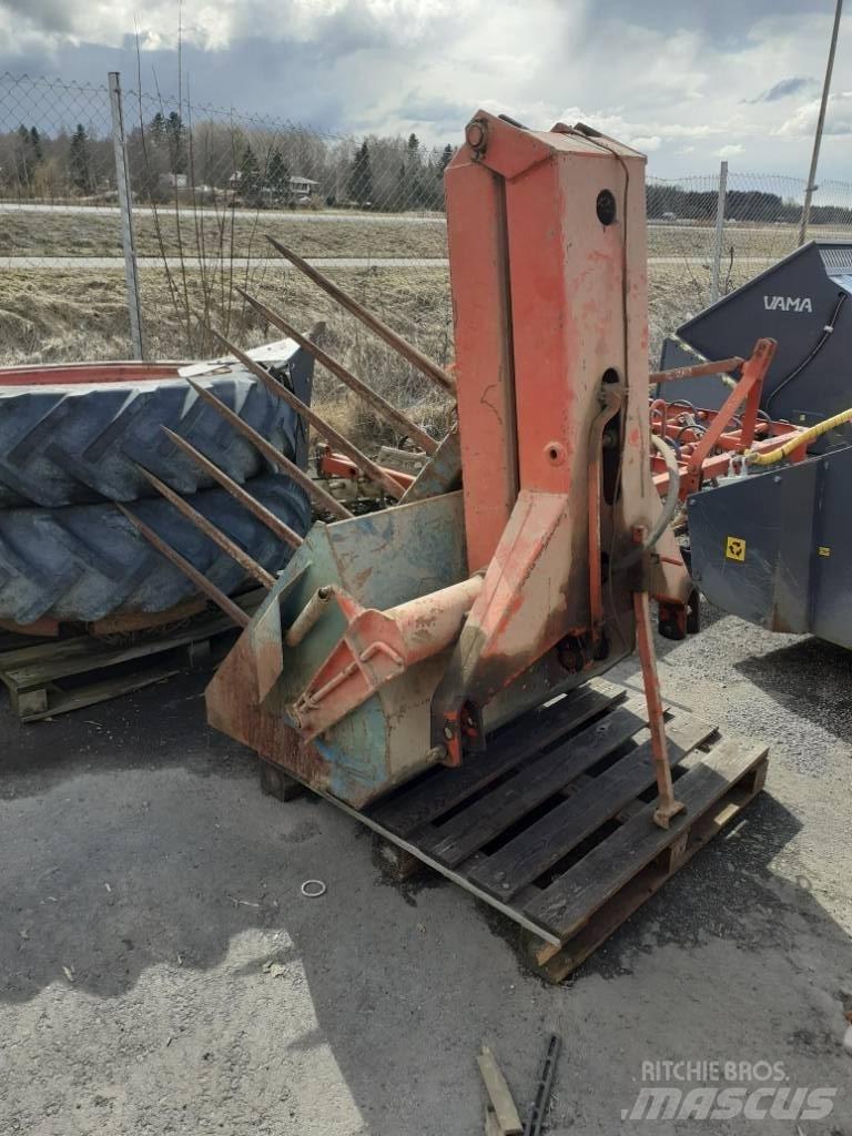 Sisu Takakuormaaja Diger yükleme ve kazma ekipmanlari