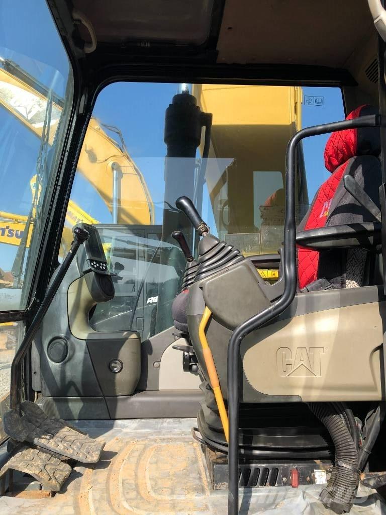 CAT 320 D Paletli ekskavatörler