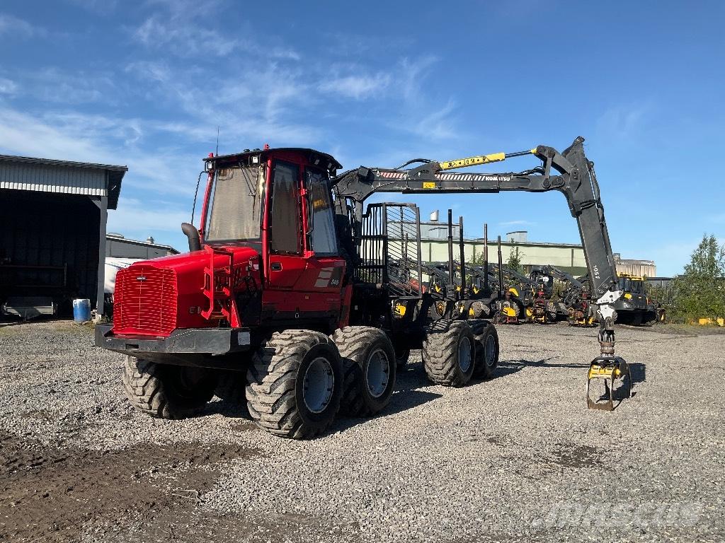 Komatsu 845 Tomruk yükleyici traktörler