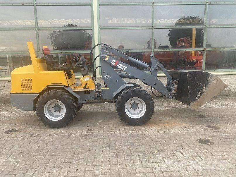 GiANT V 451 T Mini yükleyiciler