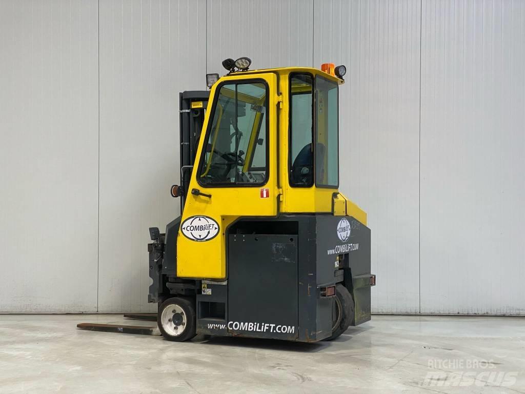 Combilift CBE2500 4 yönlü reach truck