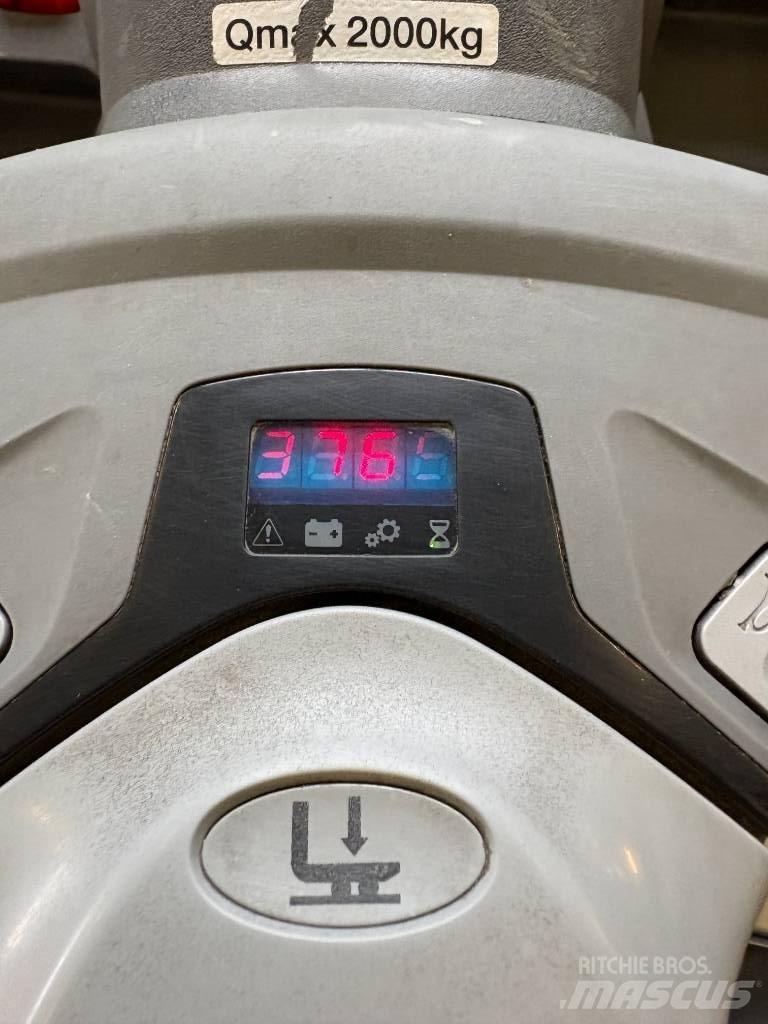 Cesab P 320 Düsük seviye platformu