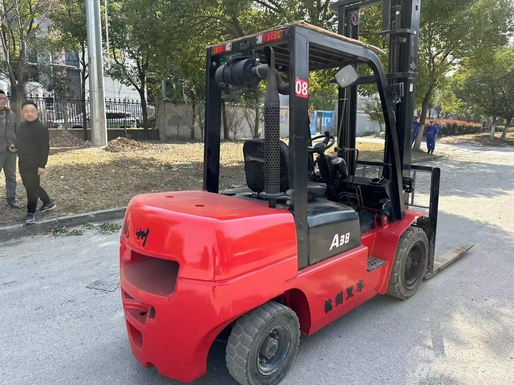 Hangcha A38 Dizel forkliftler