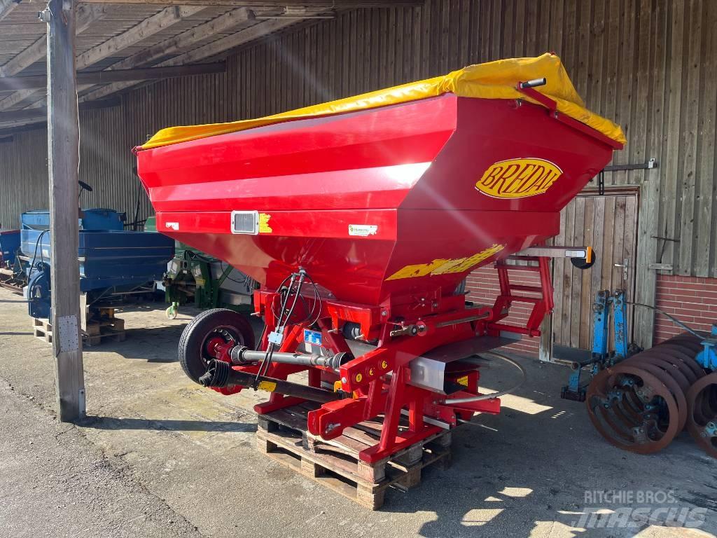 Bredal F2 3200 Gübre dagitma tankerleri