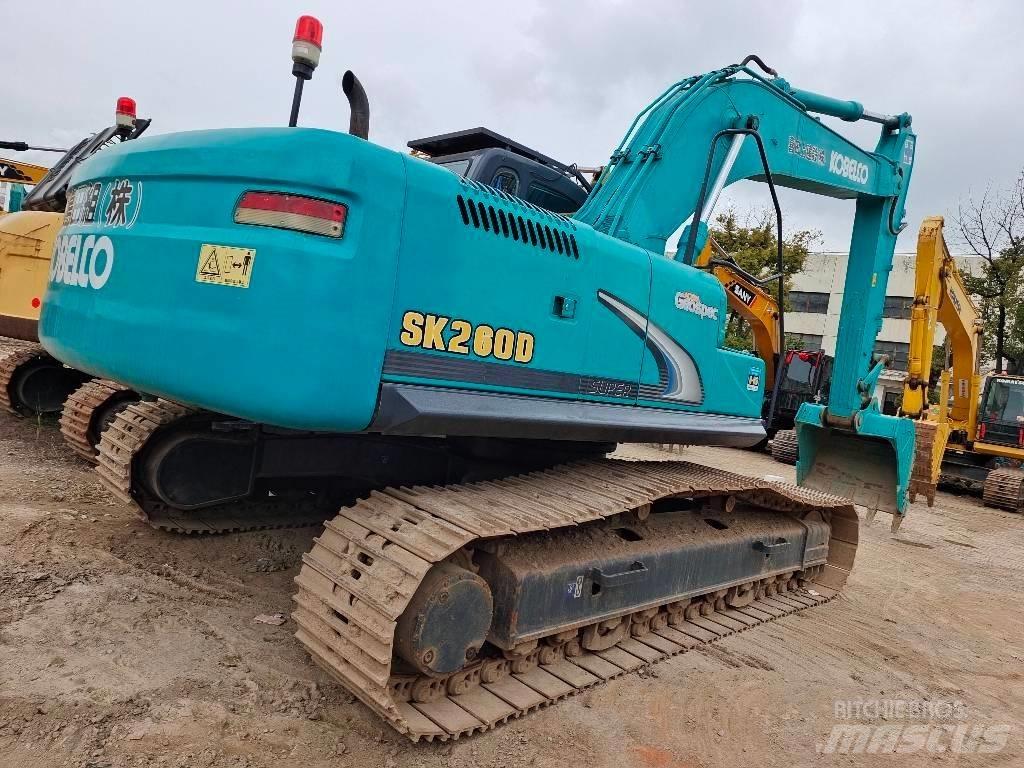 Kobelco SK 260 LC Paletli ekskavatörler
