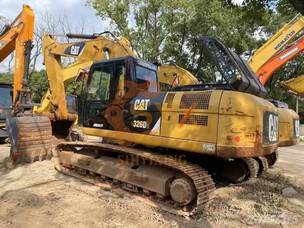 CAT 326 D2 Paletli ekskavatörler