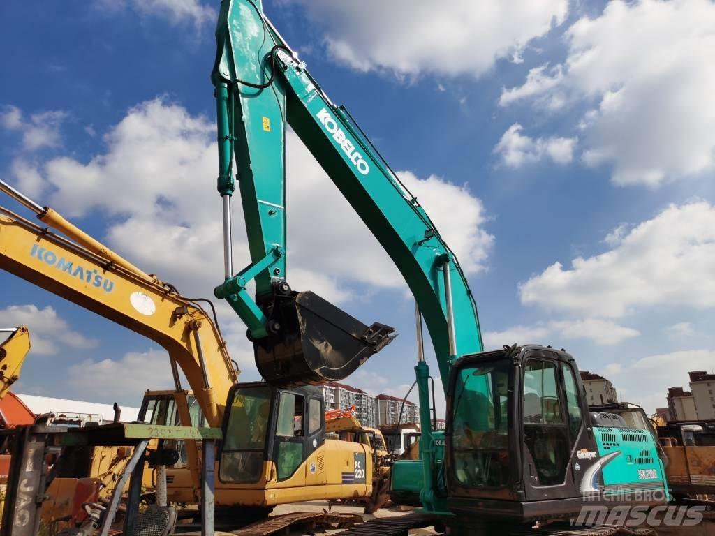 Kobelco SK 200 Paletli ekskavatörler