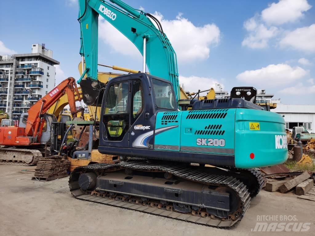 Kobelco SK 200 Paletli ekskavatörler