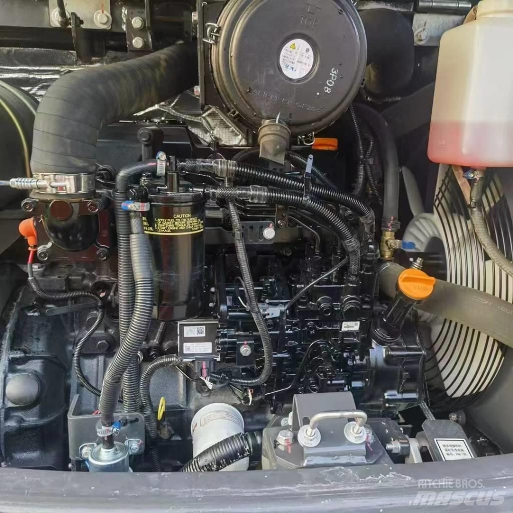 XCMG XE 60 GA Paletli ekskavatörler