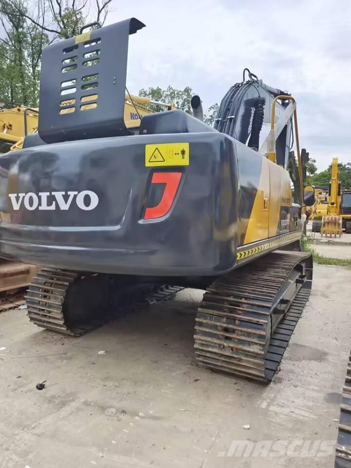 Volvo EC 210 D Paletli ekskavatörler