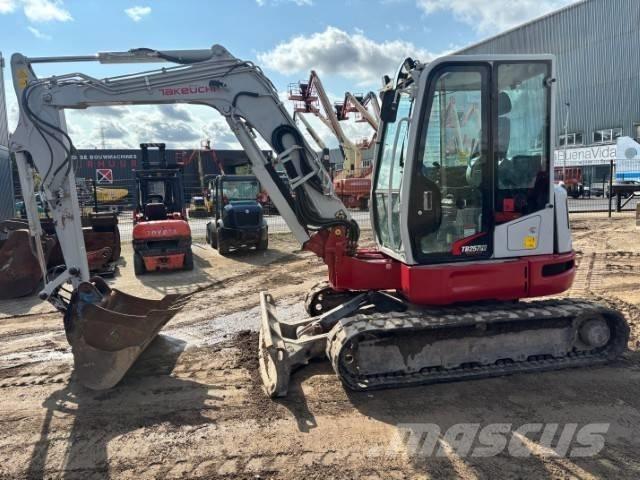 Takeuchi TB 257 FR Mini ekskavatörler, 7 tona dek