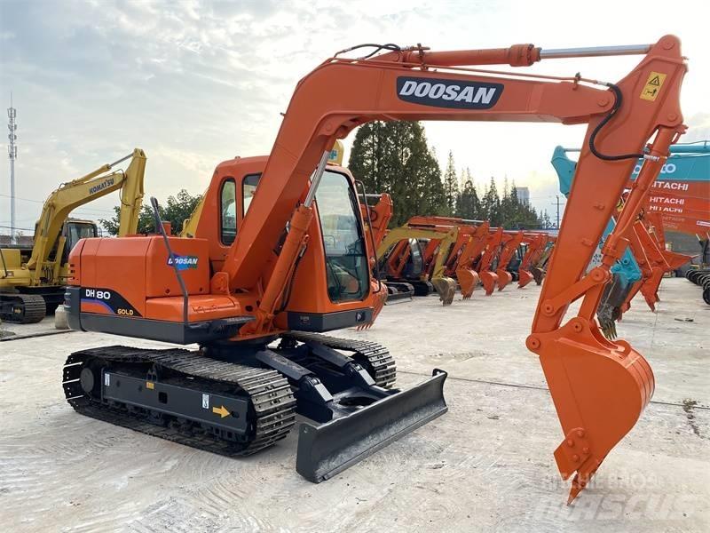 Doosan DH 80 Paletli ekskavatörler