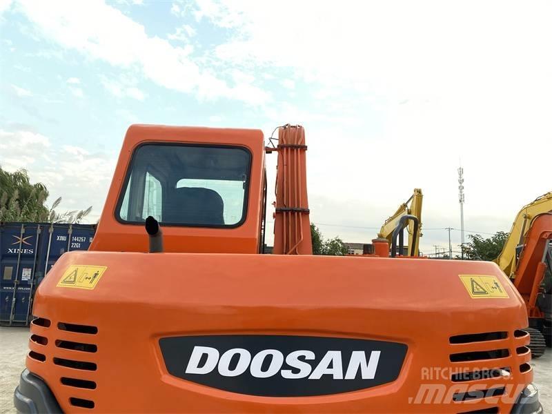 Doosan DH 80 Paletli ekskavatörler