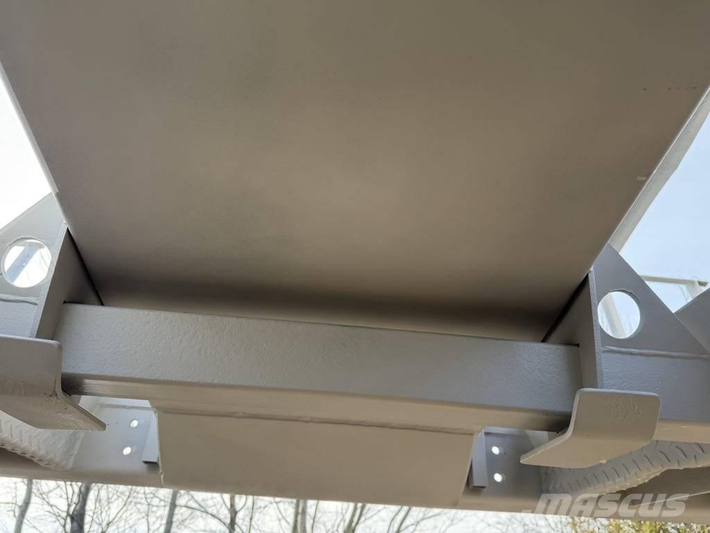 Mercedes-Benz Actros Orman makinesi taşıma kamyonları