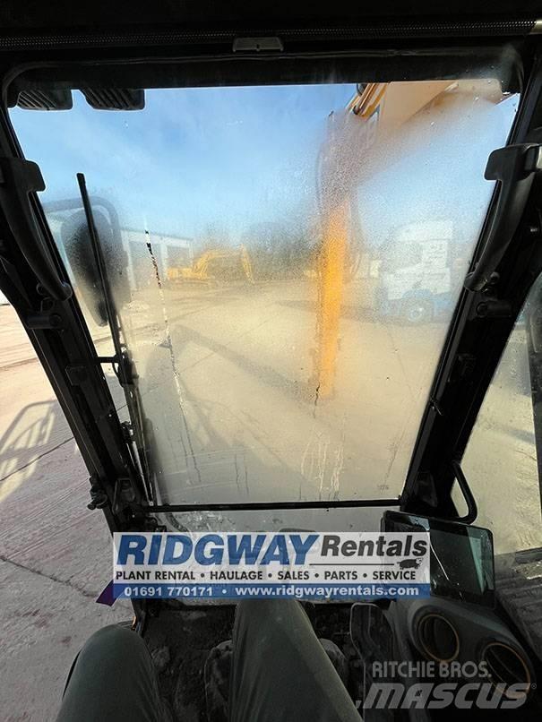 JCB JS 131 LC Paletli ekskavatörler