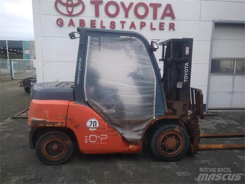 Toyota 40-8FD40N Dizel forkliftler