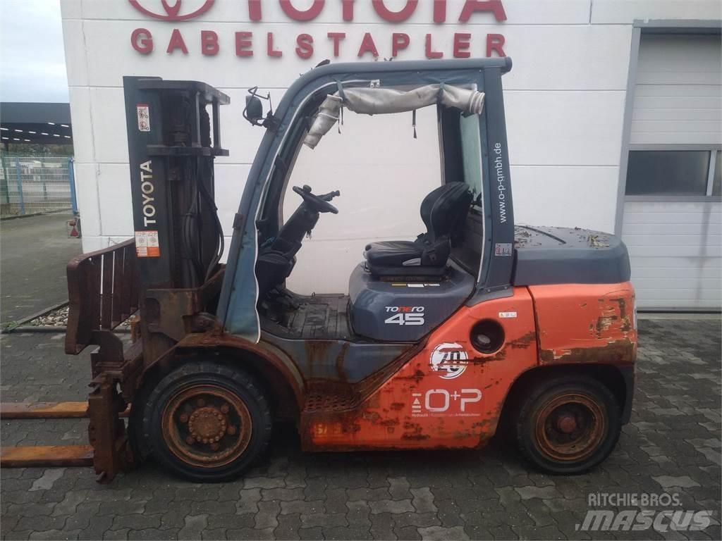 Toyota 40-8FD40N Dizel forkliftler