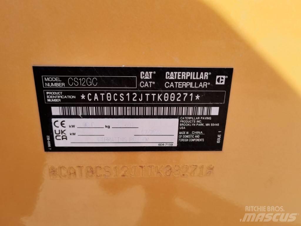 CAT CS 12 GC Tek tamburlu silindirler