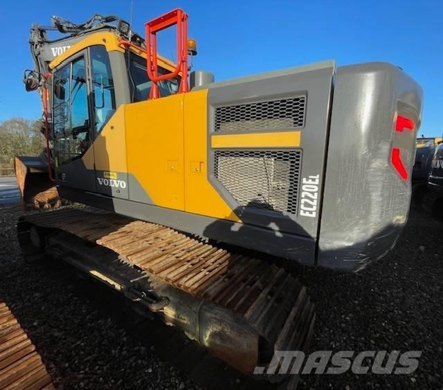 Volvo EC220EL Paletli ekskavatörler