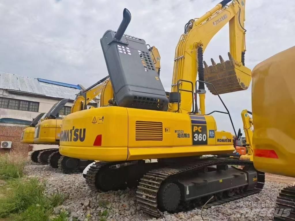 Komatsu 360-8 Paletli ekskavatörler