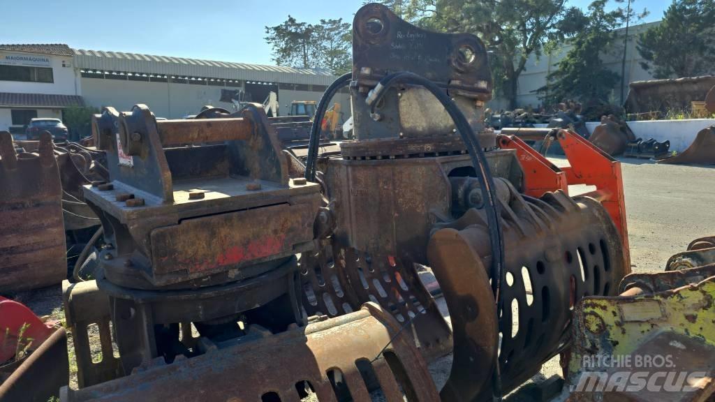 Liebherr 24625 Perdah makinalari
