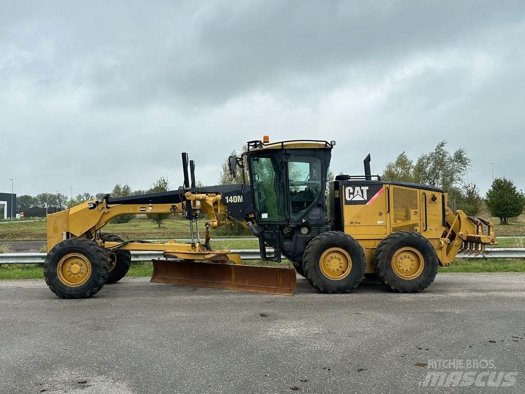 CAT 140M Greyderler