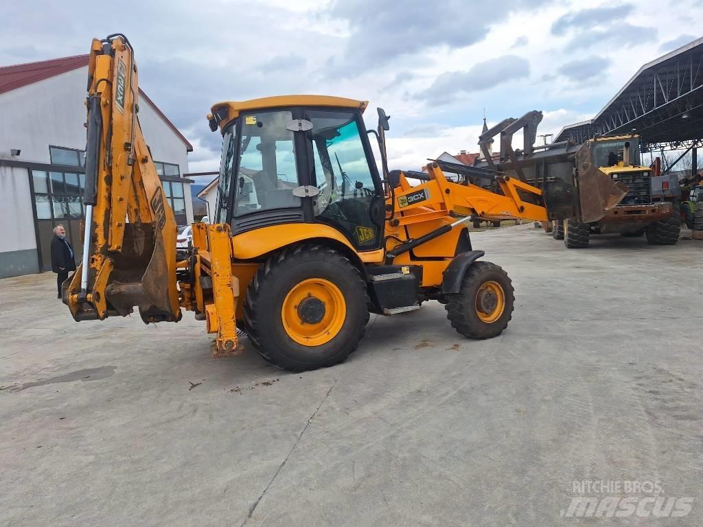 JCB 3CX Kazıcı yükleyiciler - beko loder