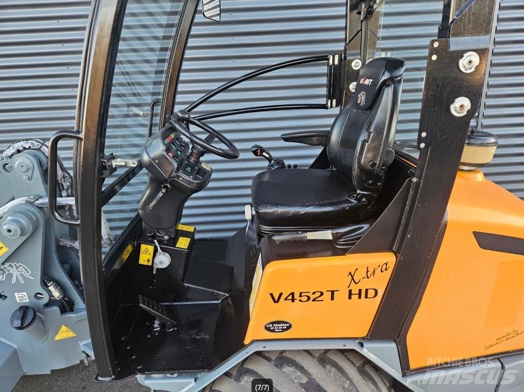 GiANT v452t hd x-tra Mini yükleyiciler
