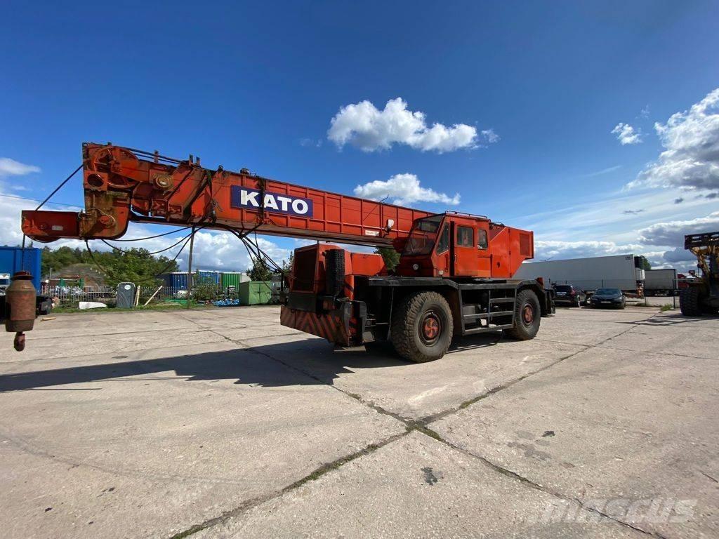 Kato KR 500 Arazi Tipi Vinçler (RT)