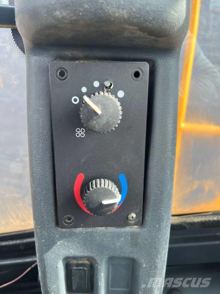 John Deere 824 K Tekerlekli yükleyiciler