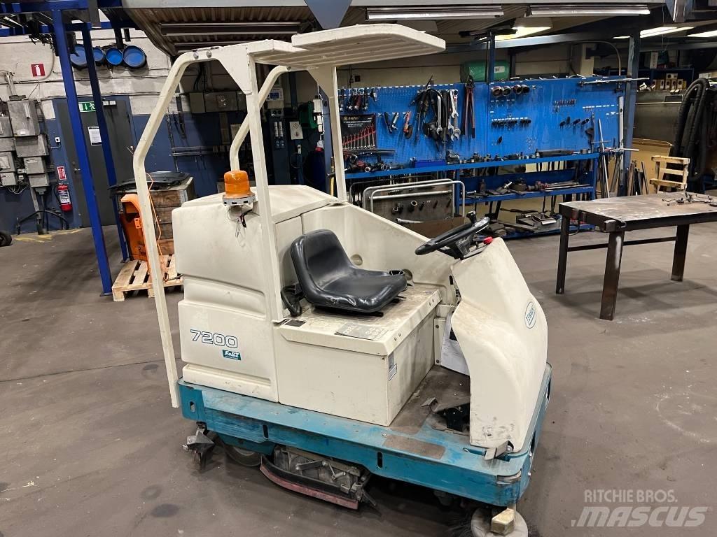 Tennant 7200 Diger yol bakim makinalari