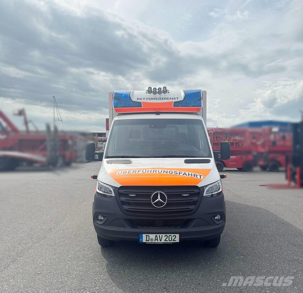 Mercedes-Benz 100 D Ambulanslar