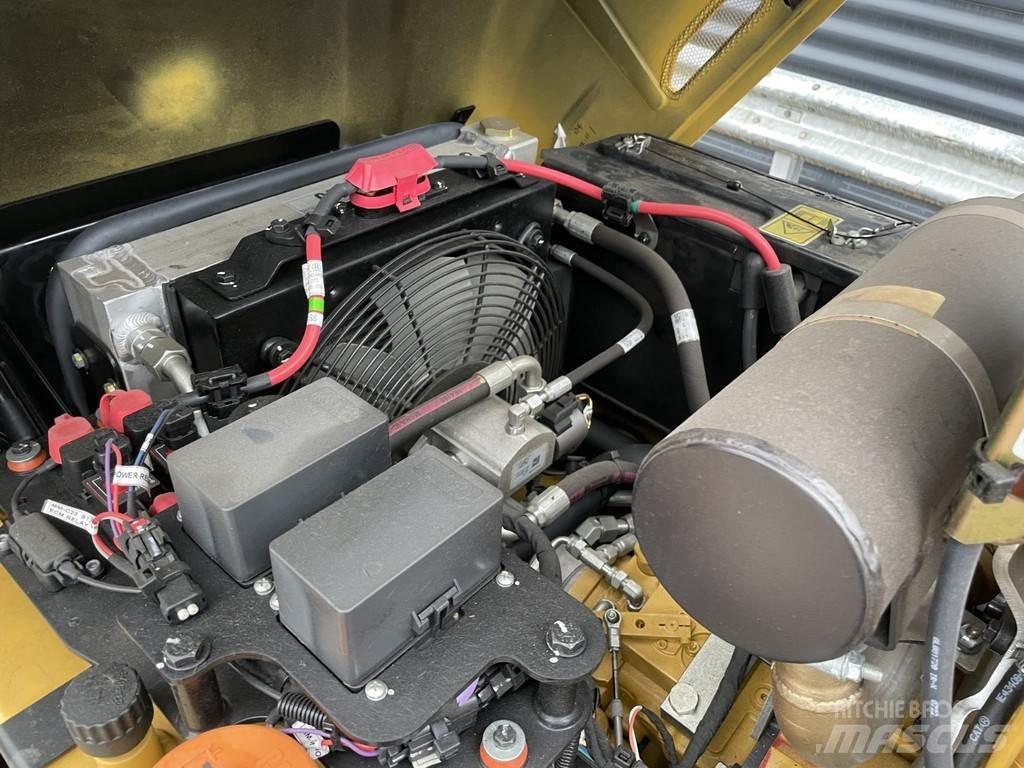 CAT CB2.5 GC Çift tamburlu silindirler