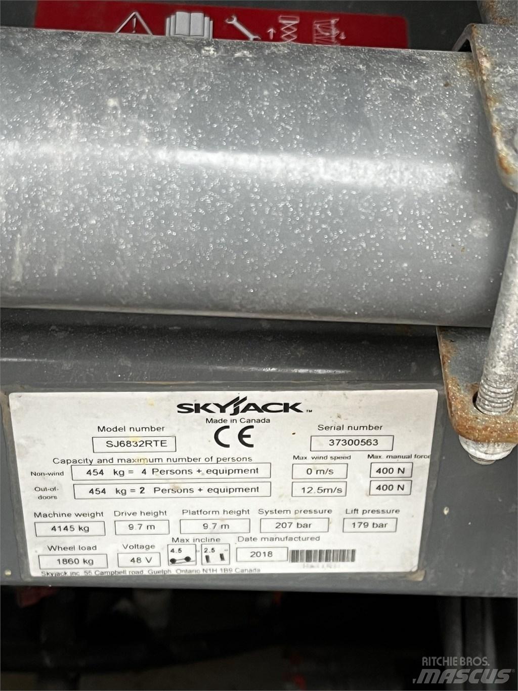 SkyJack SJ 6832 RTE Makasli platformlar