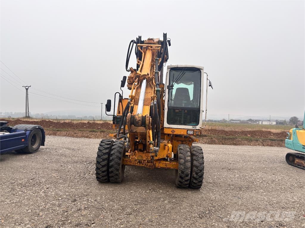 Liebherr A 312 Diger