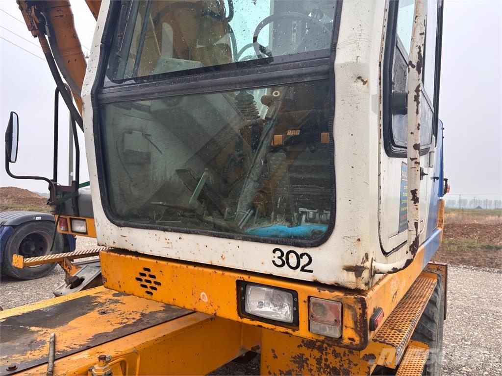 Liebherr A 312 Diger