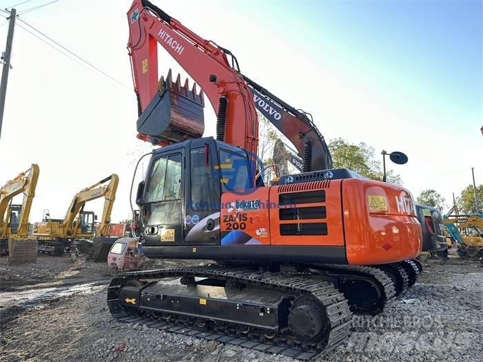 Hitachi ZX 200 Paletli ekskavatörler