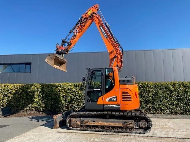 Doosan DX 140 LCR-5 Paletli ekskavatörler