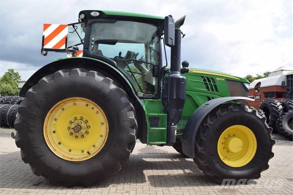 John Deere 6215 R Traktörler
