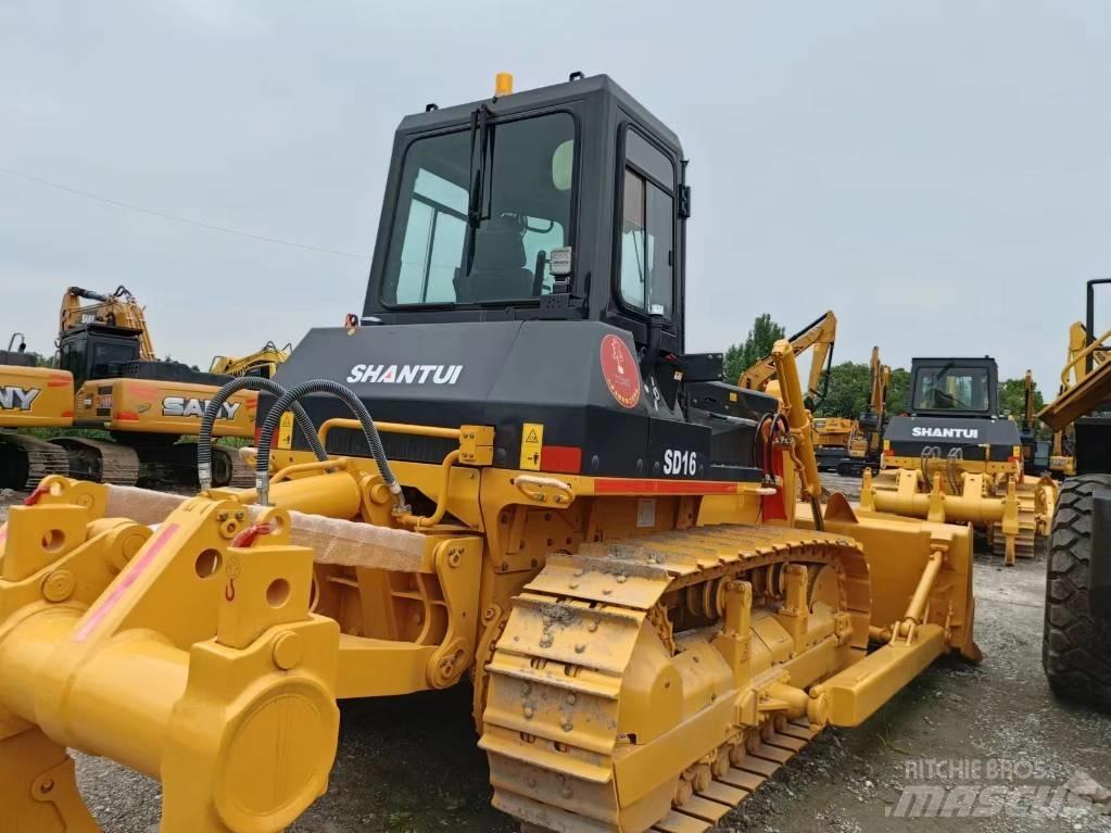 Shantui D16 Paletli dozerler