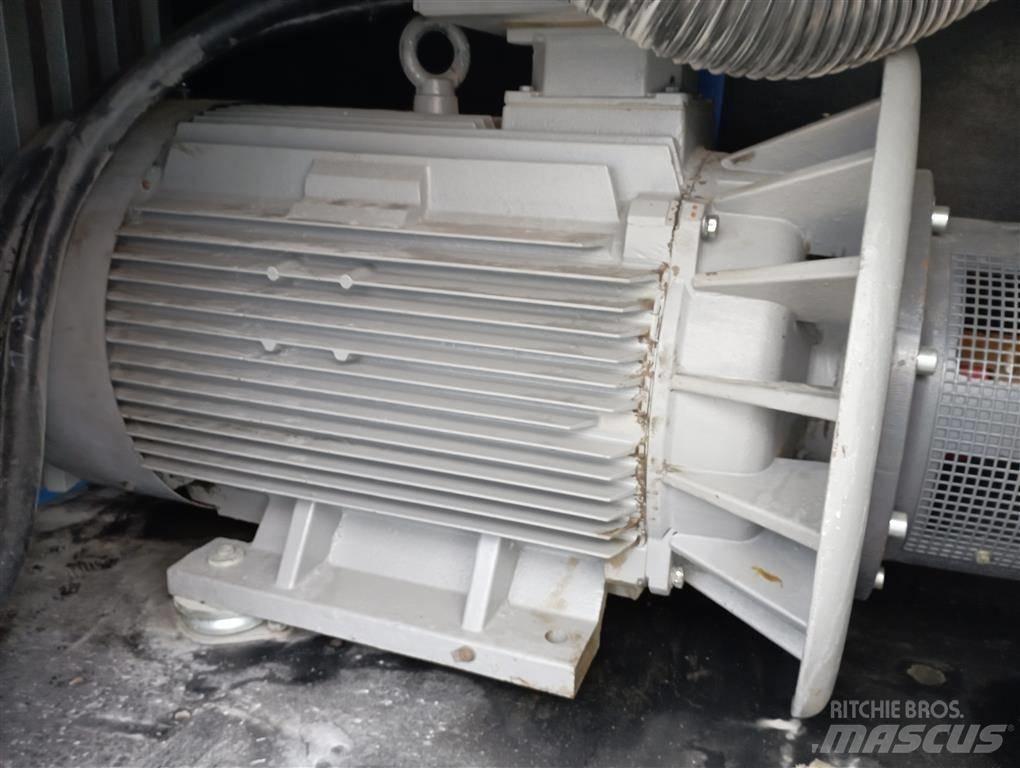 Compair L110RS-13A Kompresörler