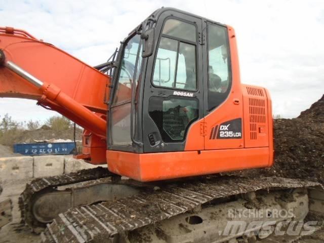 Doosan DX 235 LCR Paletli ekskavatörler